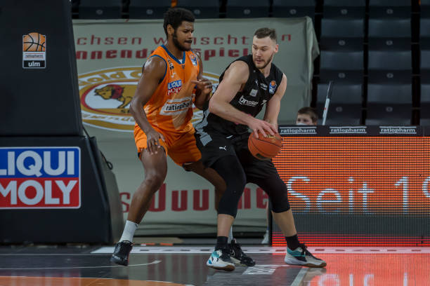 构和对比案 构和对比案