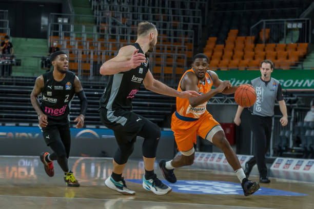 从维萨到杰 从维萨到杰