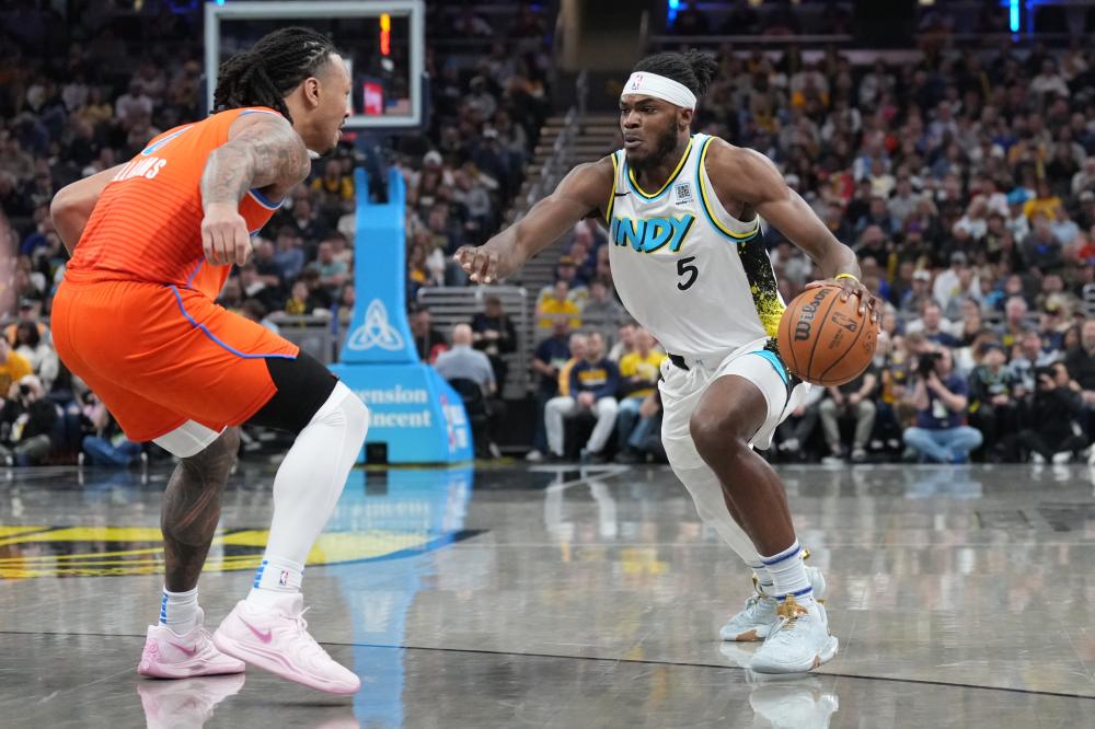 显得稍有欠 显得稍有欠