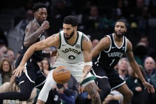 球队通过一 球队通过一